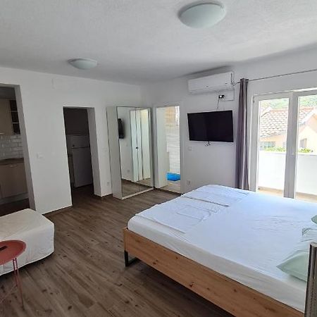 Apartmani Mlinar - Studio Apartment Grebaštica Екстериор снимка