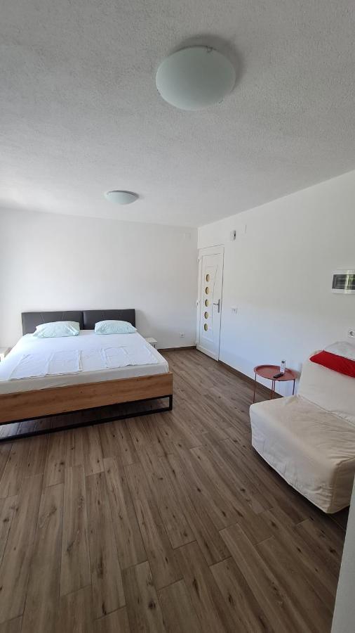 Apartmani Mlinar - Studio Apartment Grebaštica Екстериор снимка